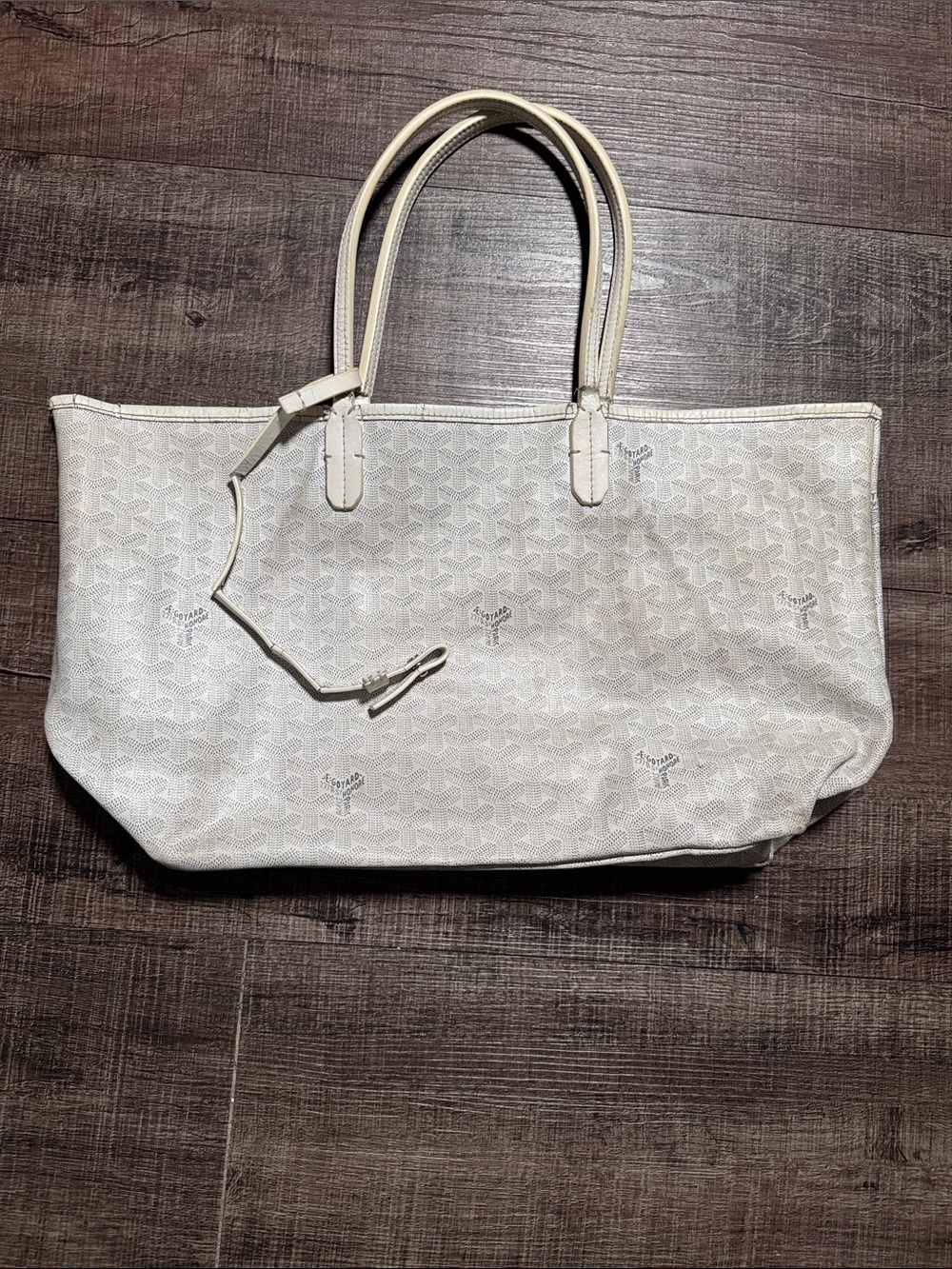 white Goyard Saint Louis tote bag